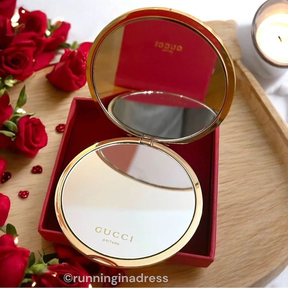 New Limited Edition Gucci Embossed Monogram Compact Double Mirror In Gold - Picture 11 of 16